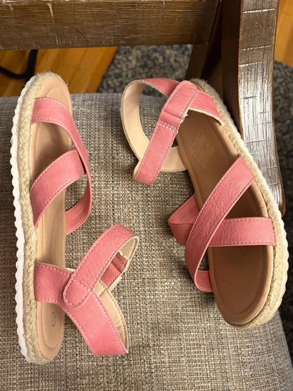 Kids sandals size 6